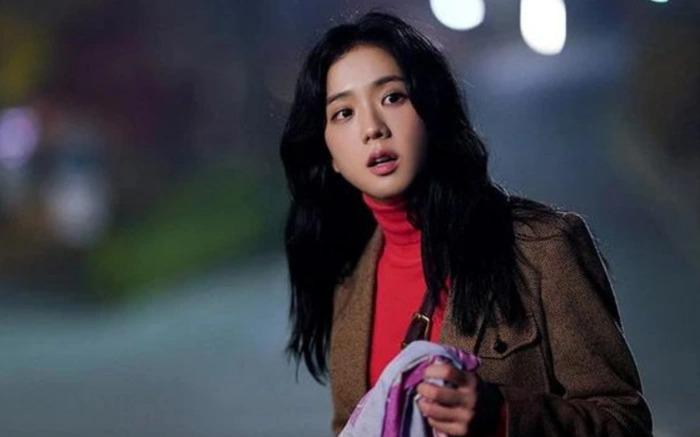 Jisoo (BLACKPINK) chính là truyền nhân của Son Ye Jin?-2