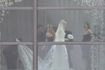 Lộ diện váy cưới đầu tiên của con dâu tỷ phú nhà Beckham