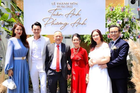 Anh Dung officially brought Truong Ngoc Anh to introduce his family-1