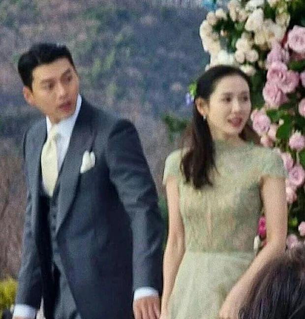 Lộ ảnh rõ mặt Hyun Bin trong ngày đầu đi làm sau đám cưới-3