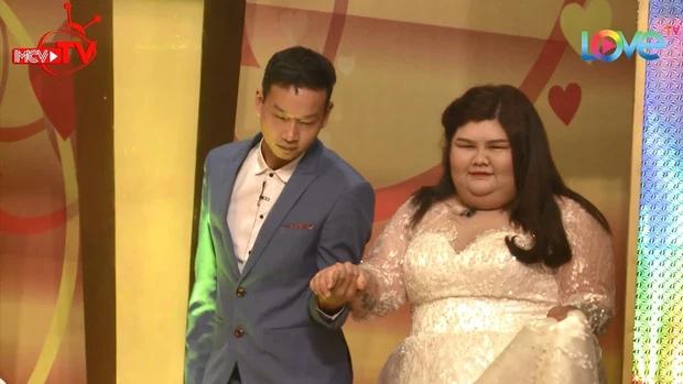 Cặp đôi chồng 70kg - vợ 120kg từng gây bão MXH giờ ra sao?-1