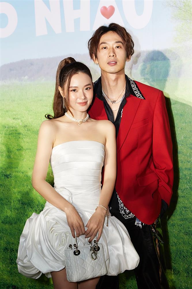 Được Kiều Minh Tuấn cầu hôn nhưng Midu lại bị tố là người thứ 3-5