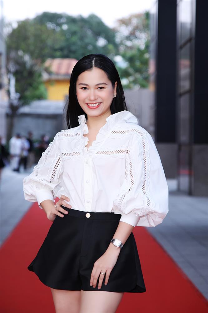 Được Kiều Minh Tuấn cầu hôn nhưng Midu lại bị tố là người thứ 3-9