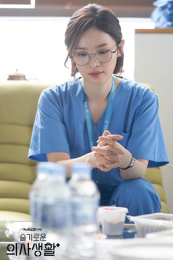 Han So Hee được đề cử giải Nữ chính xuất sắc, netizen phán như trò đùa-4