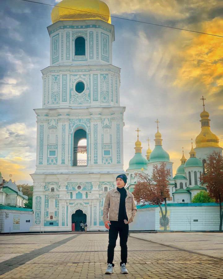 So kè tài sản dàn sao tuổi Dần: Nhà lầu, xe hơi cũng là thường-25