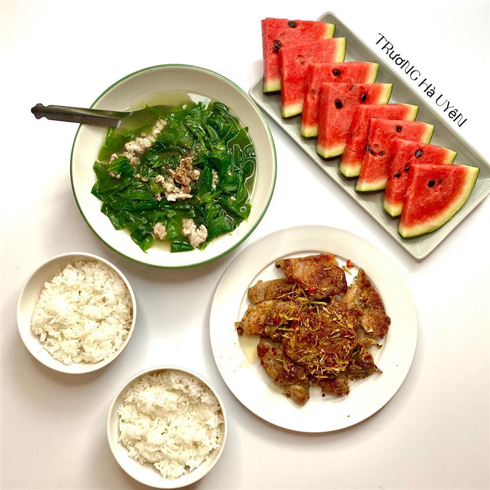 Mâm cơm sinh viên chỉ 50k, gen Z nhìn mà ứa nước miếng thèm-2