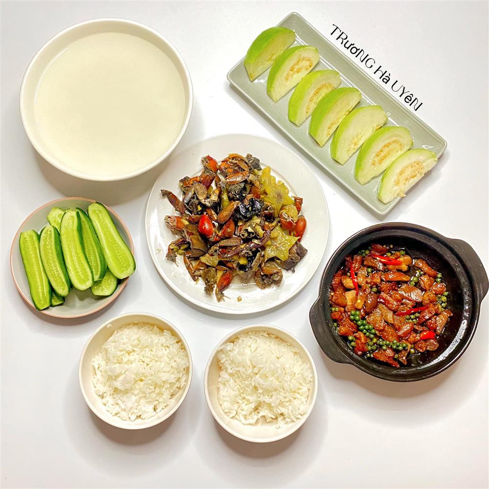 Mâm cơm sinh viên chỉ 50k, gen Z nhìn mà ứa nước miếng thèm-8