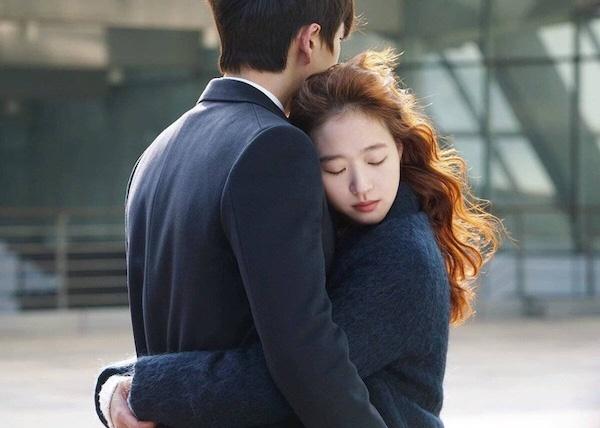 4 chòm sao đã yêu là yêu hết lòng, sẵn sàng hết mình vì tình yêu-1