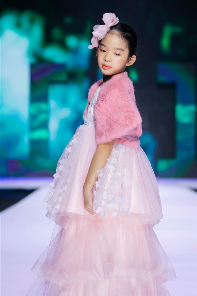 Lâm Khánh Chi và tình tin đồn lên sàn, ảnh cưới sáng tỏ-9