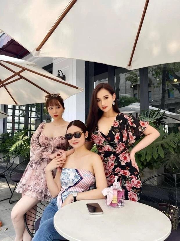 The female stars reunited: Quynh Nga caused a fever with a new look-2