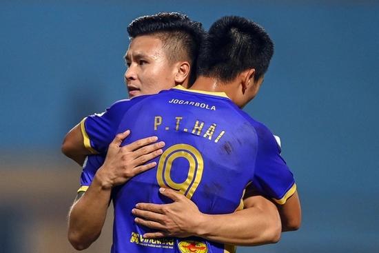 Quang Hải chia tay CLB Hà Nội bằng trận thắng Đà Nẵng