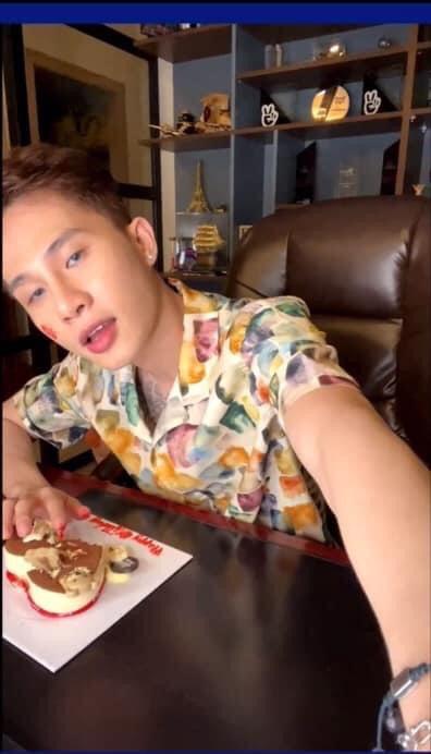 Sau scadal có con bí mật, Jack xuất hiện xác xơ, hốc hác-3