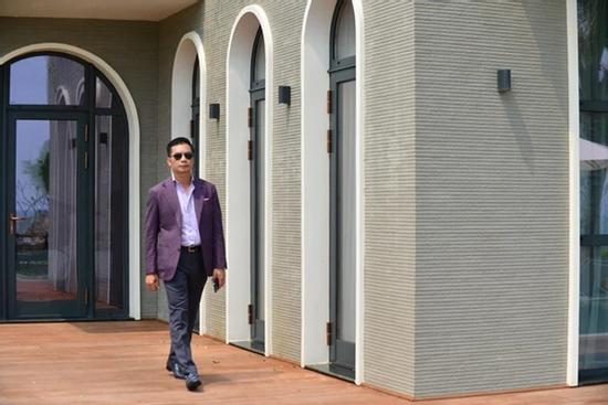 'Shark' Hưng bảnh bao, dự báo 'xanh, đỏ, tím' khiến netizen háo hức