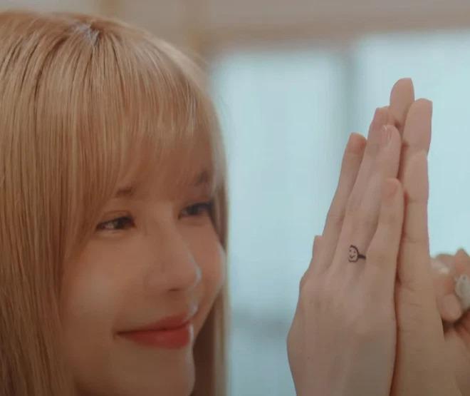 Netizen soi loạt hint về Sơn Tùng MTP trong MV Thiều Bảo Trâm-7