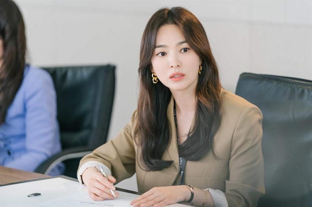 Song Hye Kyo và dàn diễn viên càng bị chỉ trích càng nổi tiếng-1