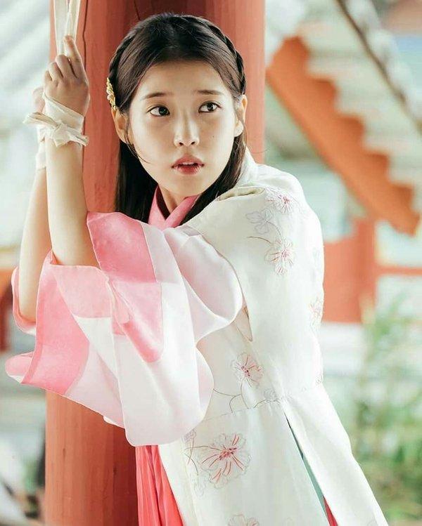 Song Hye Kyo và dàn diễn viên càng bị chỉ trích càng nổi tiếng-5