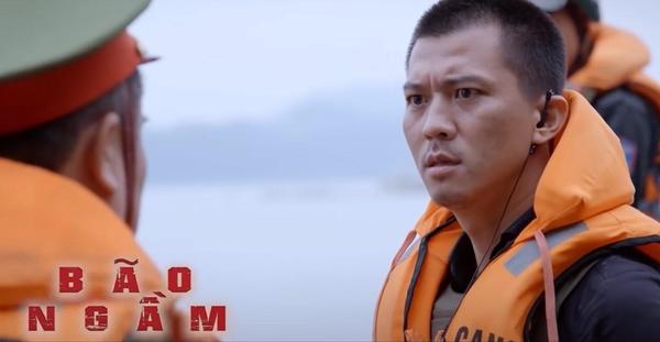 Bão Ngầm tập 36, lộ cảnh ân ái của bà trùm Ong chúa-3