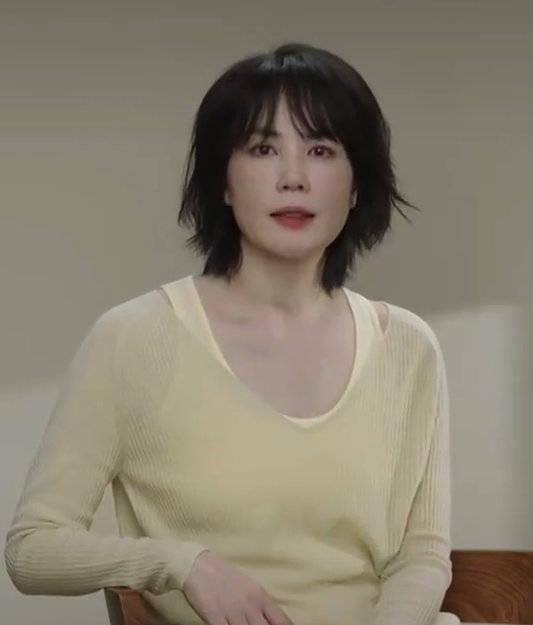 Vương Phi hốt 100 tỷ, tiện khoe sắc vóc Tạ Đình Phong đắm say-3