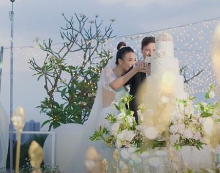 Tua lại đám cưới Hoàng Oanh: Quá lãng mạn, ai cũng ước ao-11