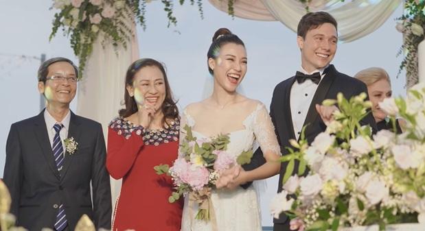 Tua lại đám cưới Hoàng Oanh: Quá lãng mạn, ai cũng ước ao-5