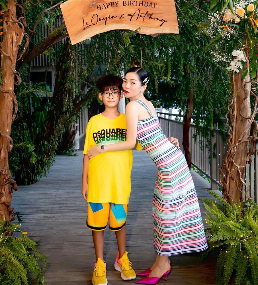 Lệ Quyên đụng hàng từ sao Hàn đến Việt, thua cả Phượng Chanel-1