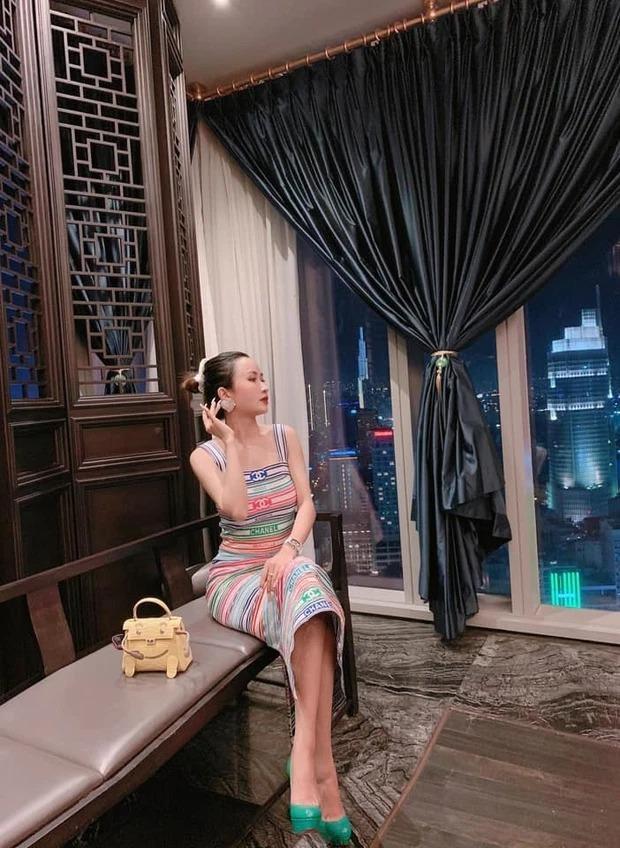 Lệ Quyên đụng hàng từ sao Hàn đến Việt, thua cả Phượng Chanel-8