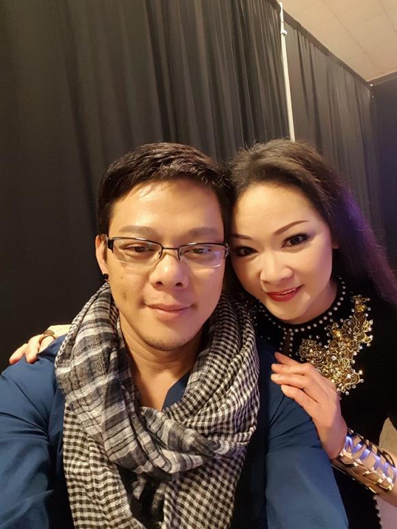 Vietnamese stars mourn the death of singer Nhu Quynh's younger brother - 7