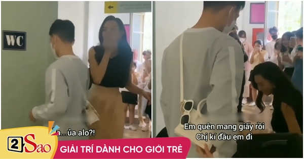 Miss Thuy Tien was surrounded by fans right outside the toilet