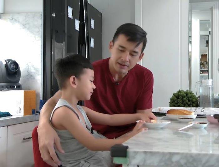 4 ông bố bỉm sữa vật lộn khi phải chăm con thay vợ-3