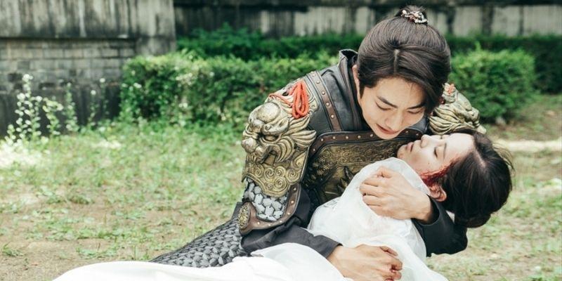 Nam Joo Hyuk đóng phim nào cũng lận đận tình cảm phim đó-6