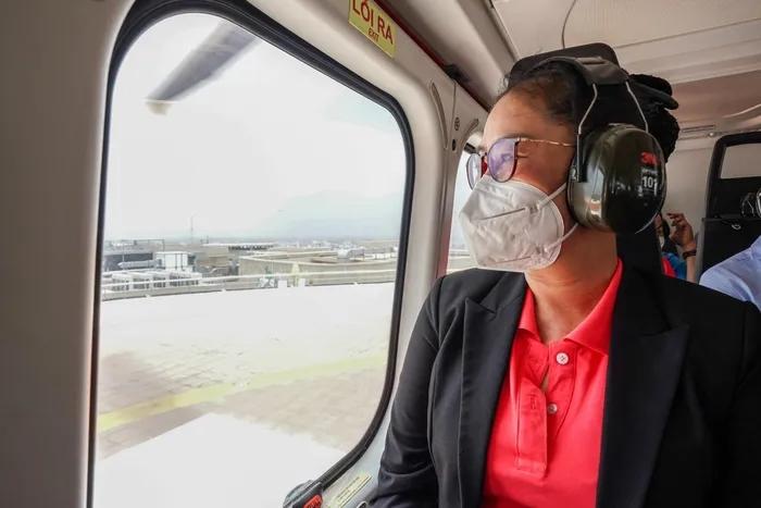 Trải nghiệm du lịch bằng trực thăng trên bầu trời TP.HCM-4