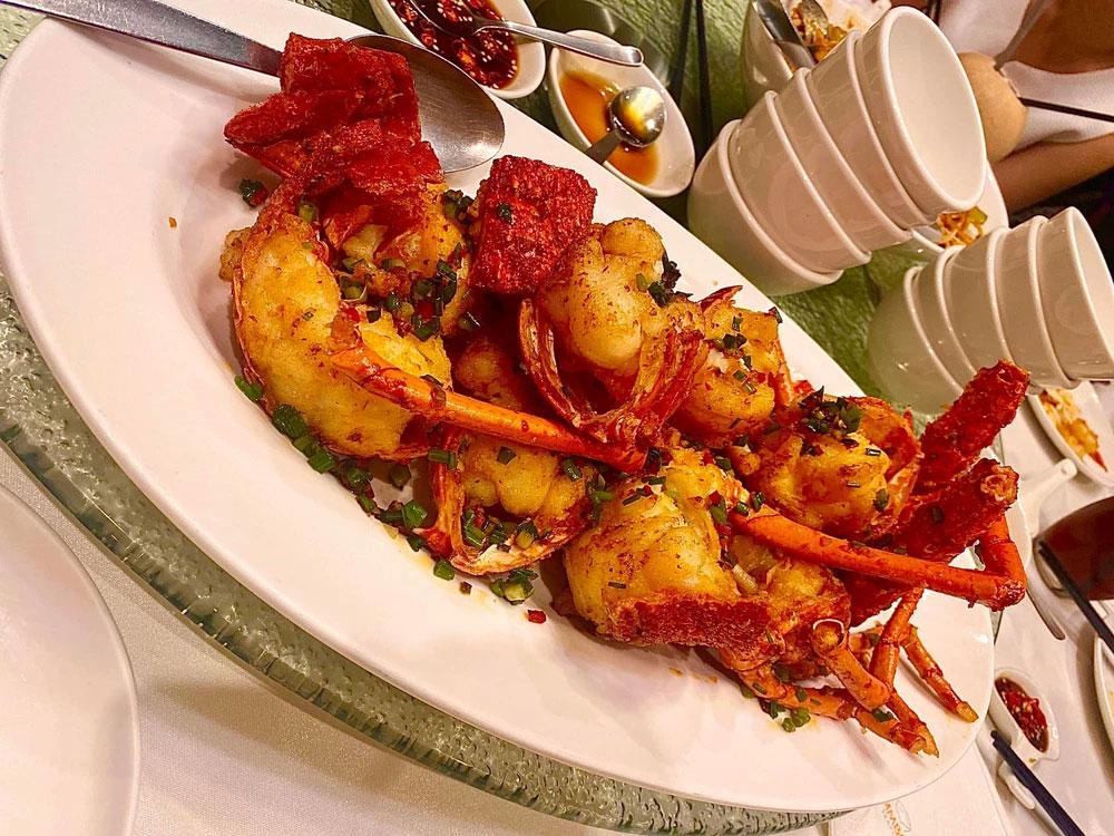 Đoàn Di Băng cho 3 bà vú du lịch nước ngoài, hưởng thụ như đại gia-5