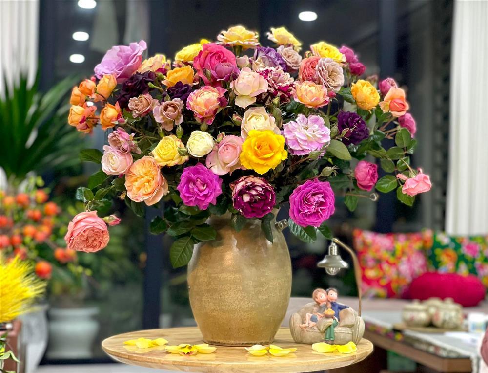 Những bình hồng rực rỡ vợ xoa dịu tâm hồn chồng khô khan-10