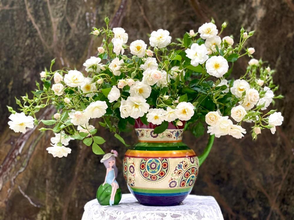 Những bình hồng rực rỡ vợ xoa dịu tâm hồn chồng khô khan-11