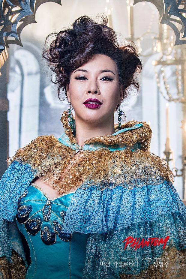 Ngoại hình cực chiến ngoài đời của mẹ nữ chính Hẹn Hò Chốn Công Sở-5