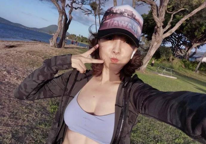 Mỹ nhân Thủy Hử 49 tuổi vẫn sở hữu body xuất sắc khó tin-2