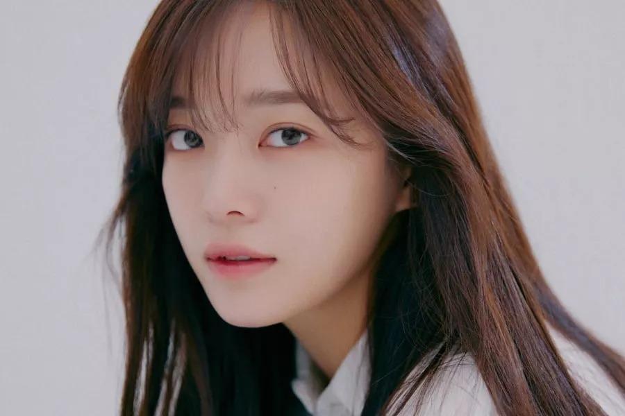 Kim Se Jeong chưa dám xem lại cảnh nóng của chính mình-6