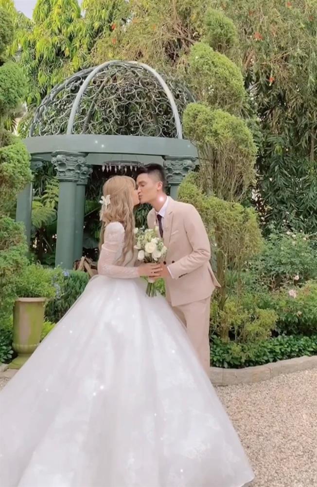 Hậu trường ảnh cưới cực lung linh của vợ chồng Mạc Văn Khoa-1