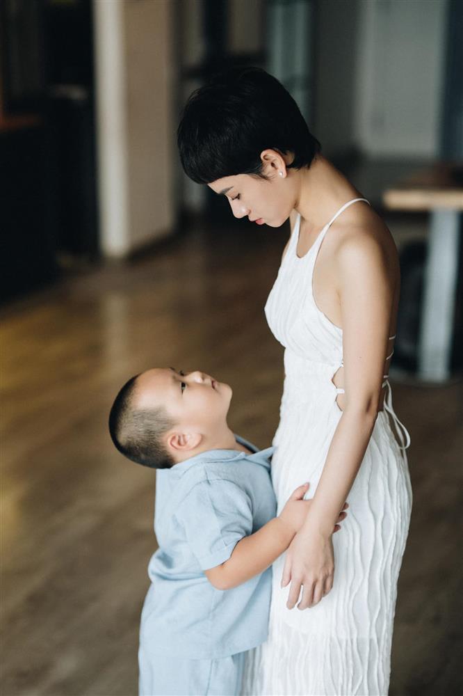 Trà My Idol hết vía khi cậu út mang cọ toilet ra chải đầu anh-6