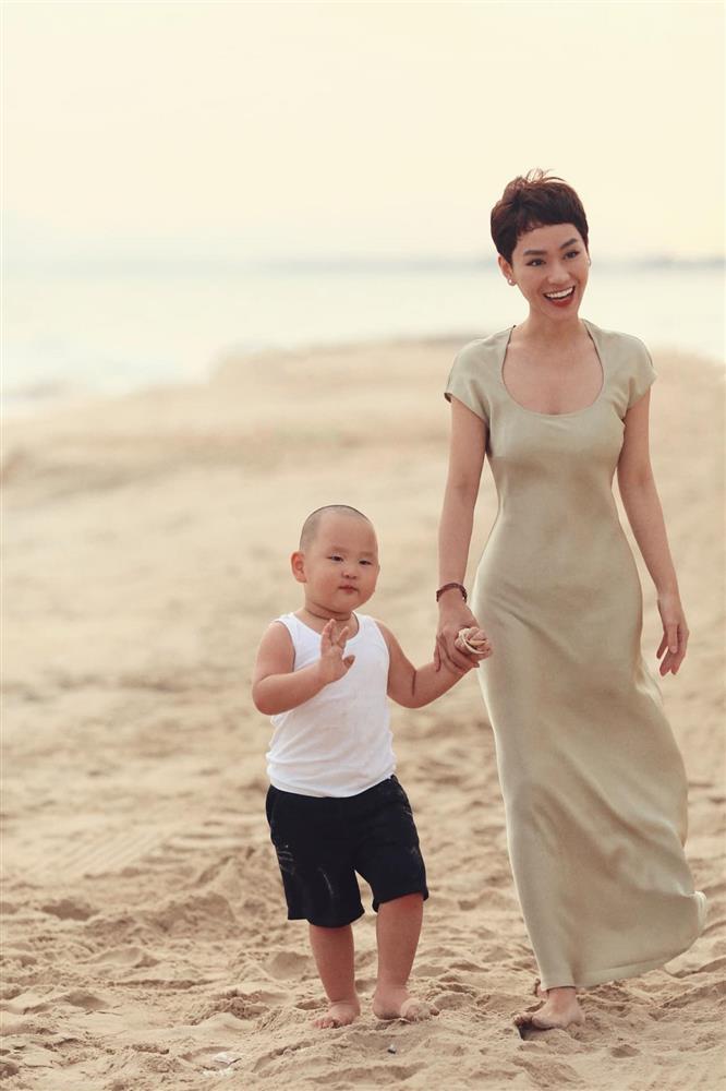 Trà My Idol hết vía khi cậu út mang cọ toilet ra chải đầu anh-9