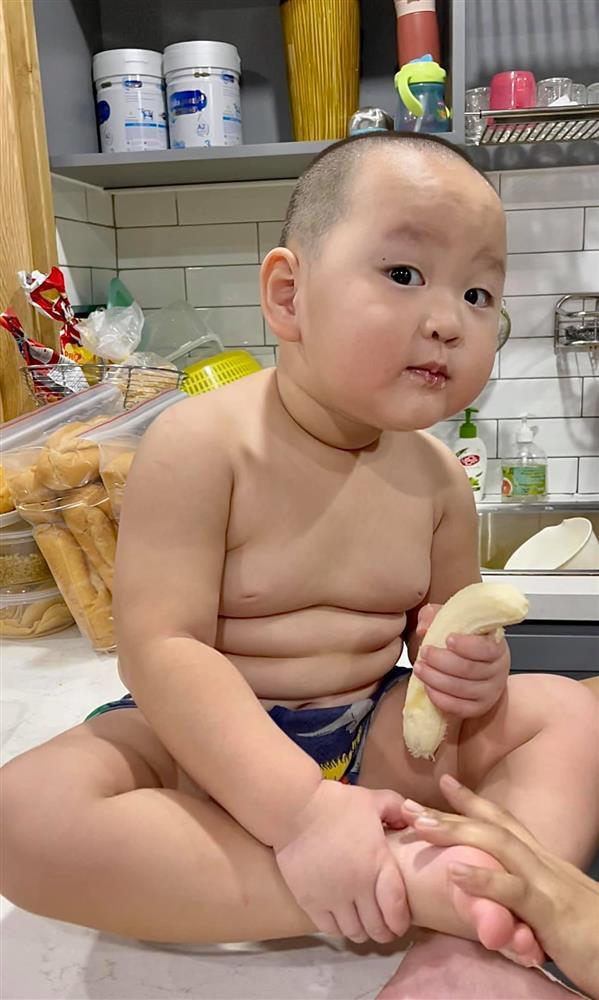 Trà My Idol hết vía khi cậu út mang cọ toilet ra chải đầu anh-11