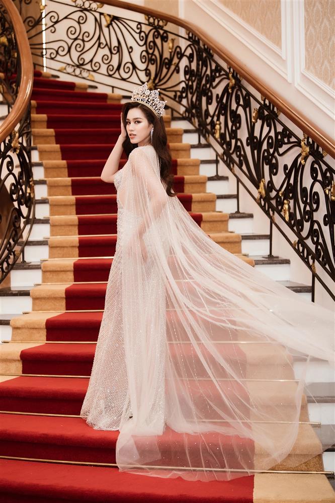 Đỗ Thị Hà qua camera thường và ảnh chỉnh sửa có gì khác biệt?-2