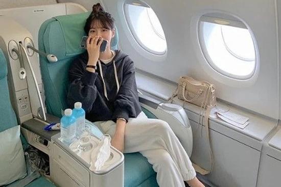 Trên máy bay lạnh ngắt như mùa đông? Hóa ra để cứu mạng bạn đó!