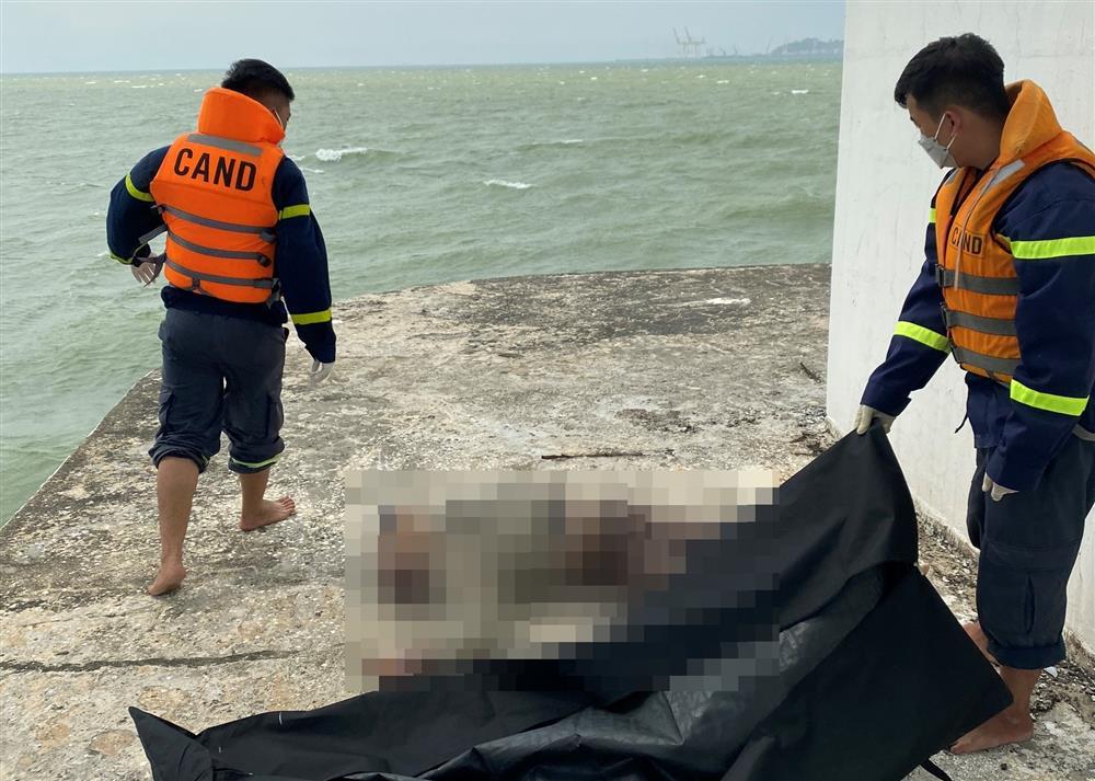 Phát hiện thi thể người đàn ông dưới mố trụ cầu Thuận Phước-3