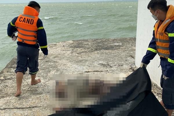 Thi thể nam giới bị bịt miệng, trói chân tay trên sông Quảng Nam-3