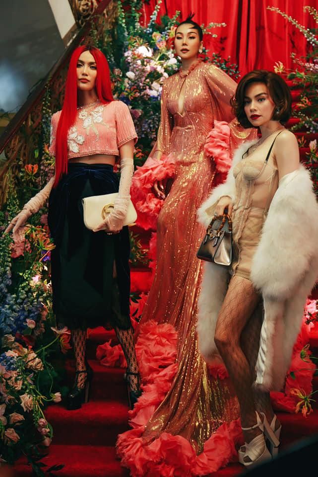 Cưỡi xế cổ đến show Gucci: Hà Hồ hóa minh tinh, Thanh Hằng bánh bèo-2