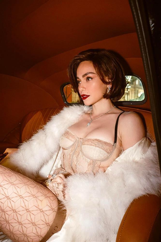 Mẹ con Hồ Ngọc Hà đội chung tóc giả, 2 số phận hiện rõ gây cười-4