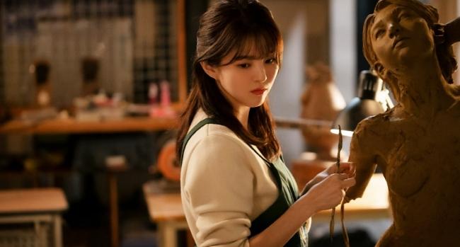 Han So Hee số khổ với những chuyện tình màn ảnh đầy éo le-5