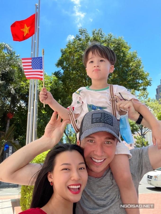 Cuộc sống Hoàng Oanh và chồng Tây khi đang làm thủ tục ly hôn-1