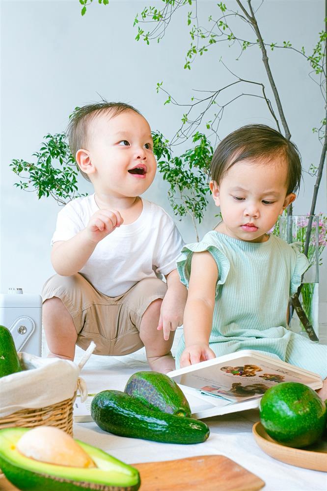 Hà Hồ đáp trả chỉ trích mang con đi làm bằng clip quậy tới bến-10